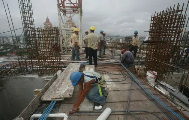  La inversión en los permisos de construcción reflejaron un decrecimiento de 53%, en seis meses