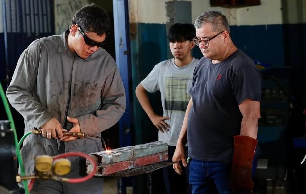 Habrá vacantes en varios niveles educativos y bachilleres.  Cortesía