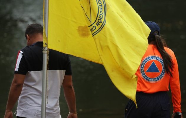 En algunos lugares se tuvieron que colocar banderas amarillas. Cortesía