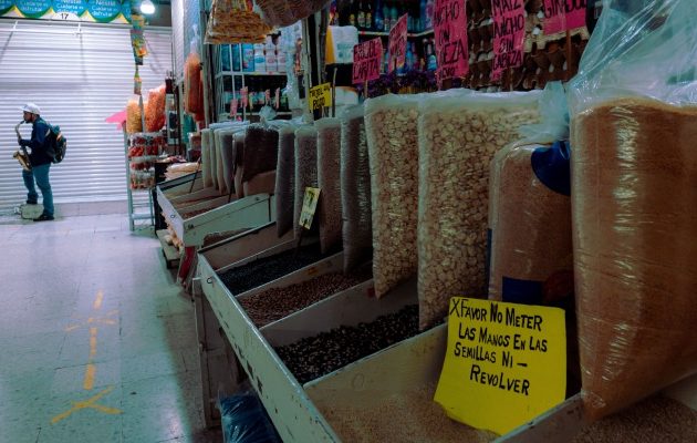 Los precios de los alimentos se han mantenido estables en un año de mucha incertidumbre por los precios del petróleo.  Foto ilustrativa