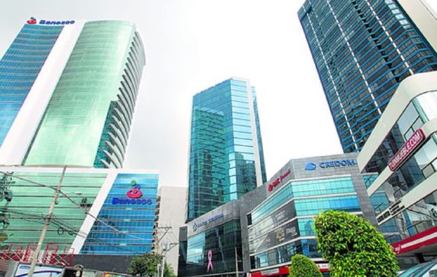 Pese a que los bancos dejarán de percibir estos ingresos, el encargado de la SBP no cree que la medida les afecte económicamente.  Archivo