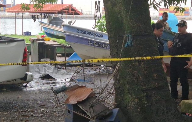 El cuerpo fue llevado a la morgue judicial para la necropsia de rigor. Foto. Diómedes Sánchez