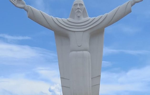 La imagen del Cristo se ubica en el Paseo Marino de la ciudad. Foto: Archivo La imagen del Cristo se ubica en el Paseo Marino de la ciudad. Foto: Archivo