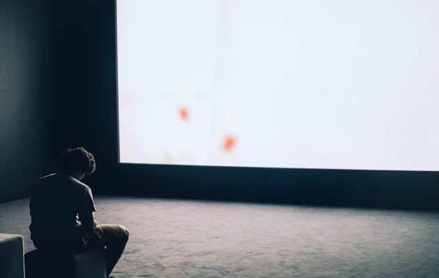 Los jóvenes aseguran que no hallan trabajo. Foto: Pexels