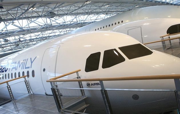 Los operadores deben sustituir el software antes de que los aviones vuelvan a volar a las 00:01 del domingo 30 de noviembre. Foto: EFE