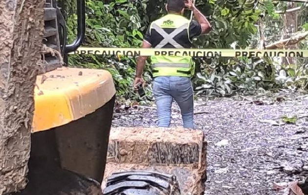 A causa de estos inconvenientes, más de 30 familias habían quedado totalmente incomunicadas. Foto. Cortesía A causa de estos inconvenientes, más de 30 familias habían quedado totalmente incomunicadas. Foto. Cortesía