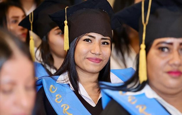 Las jóvenes estudiantes buscan una nueva oportunidad. Foto: Cortesía Las jóvenes estudiantes buscan una nueva oportunidad. Foto: Cortesía