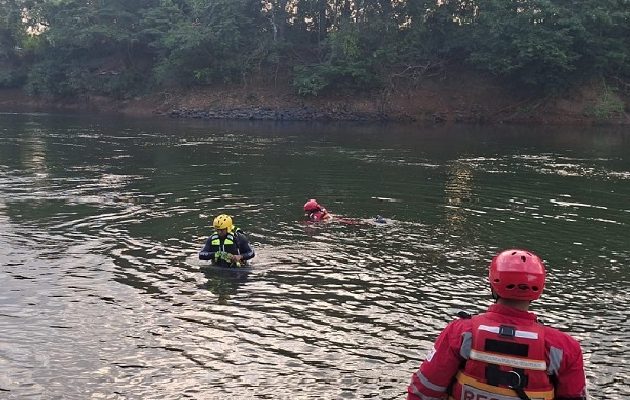 Este adolescente fue reportado como desaparecido en el sector de Paseo del Rey, en las inmediaciones del río Santa María. Foto. Cuerpo de Bomberos