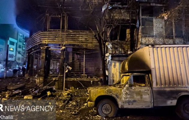 Los destrozos en un edificio de Teherán como consecuencia de las protestas contra el régimen. Foto: EFE