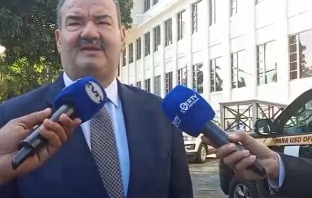 El abogado Carlos Carrillo. 