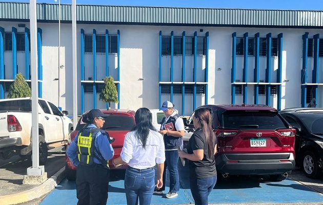 La inspección se realizaron en avenidas e instituciones públicas, entre otros sitios. Foto: Cortesía Defensoría del Pueblo