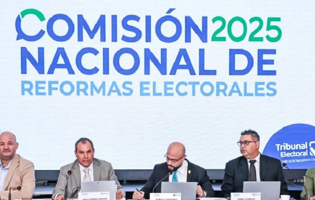 La Comisión de Reformas Electorales se reunió el jueves, luego de dos semanas sin sesión. Foto: Cortesía TE