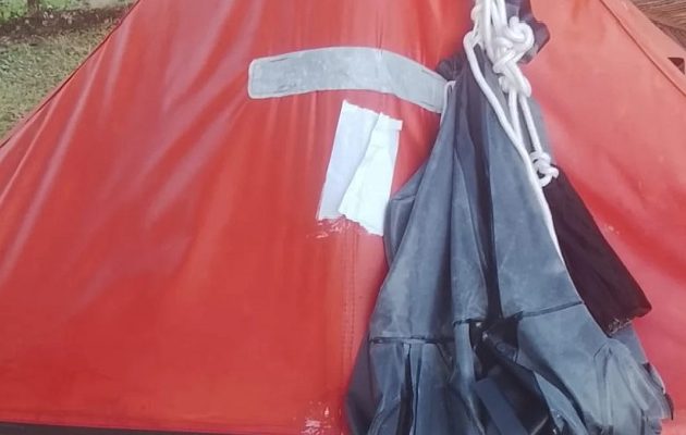 Los cuatro náufragos dijeron que eran de nacionalidad colombiana. Foto. Cortesía.. Despierta Donoso