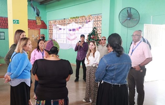 La diputada Brenes realizó una visita al albergue el pasado jueves. Foto: Cortesía Senniaf