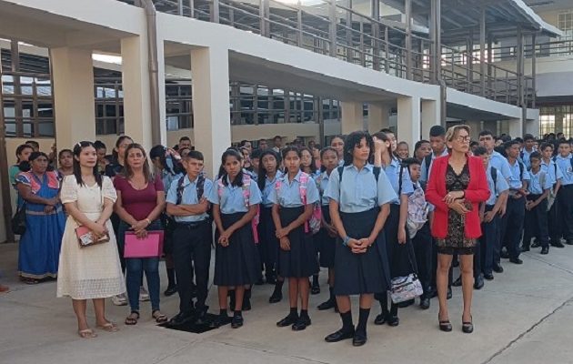La directora regional de Educación, Daysi Atencio, dijo que 58 centros fueron incluidos en el plan de mantenimiento, con un avance que supera el 80% de los trabajos programados. Foto. Thays Domínguez La directora regional de Educación, Daysi Atencio, dijo que 58 centros fueron incluidos en el plan de mantenimiento, con un avance que supera el 80% de los trabajos programados. Foto. Thays Domínguez