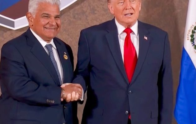 Los  presidentes José Raúl Mulino y Donald Trump en Miami. 