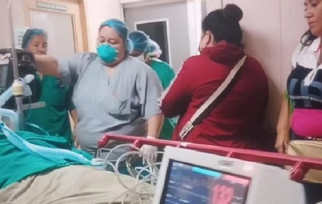 Luego de tres horas de llamadas y espera, se logró el traslado del paciente al Hospital Santo Tomás en horas de la noche del sábado. Luego de tres horas de llamadas y espera, se logró el traslado del paciente al Hospital Santo Tomás en horas de la noche del sábado.