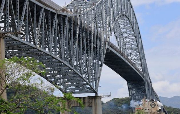 Un equipo interinstitucional inspeccionó el puente de Las Américas. Foto: EFE Un equipo interinstitucional inspeccionó el puente de Las Américas. Foto: EFE