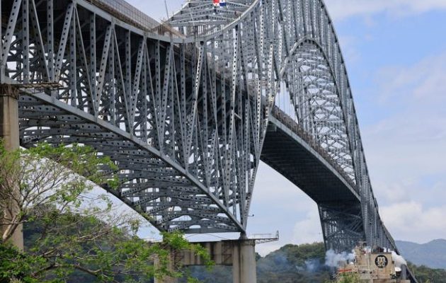 El puente de las Américas. Foto: EFE