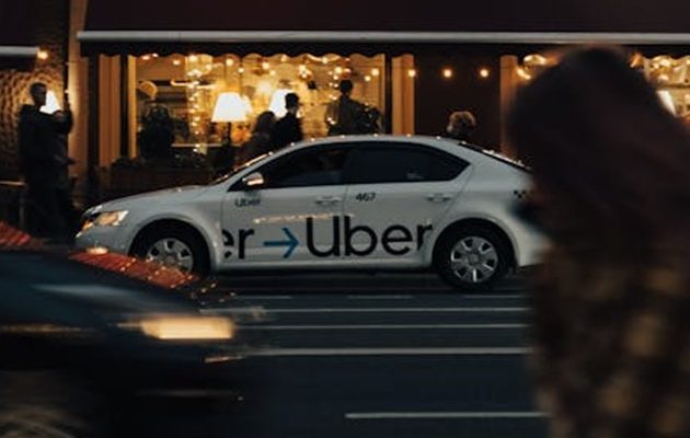 Uber es una de las principales apps de transporte que opera en Panamá. Foto: Pexels