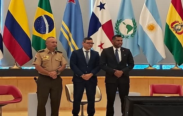 También se abordo el tema de los sujetos obligados y el sistema financiero.