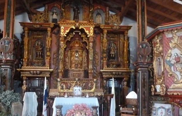 Sus altares, elaborados artesanalmente por colonizadores españoles junto a indígenas de la región, todavía impresionan a quienes llegan hasta el lugar Foto. Melquíades Vásquez Sus altares, elaborados artesanalmente por colonizadores españoles junto a indígenas de la región, todavía impresionan a quienes llegan hasta el lugar Foto. Melquíades Vásquez
