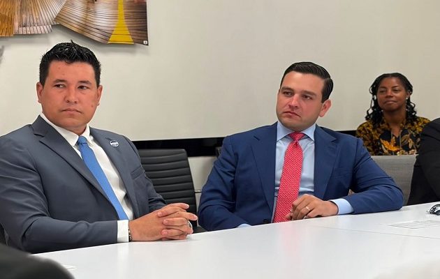 El embajador de Estados Unidos, Kevin Marino Cabrera.