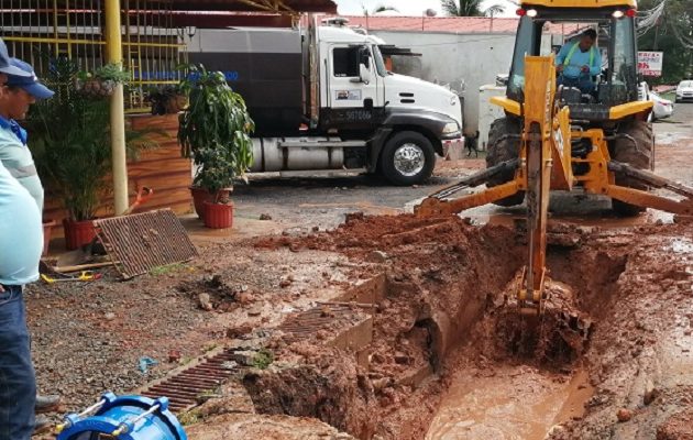 Las tuberías de asbesto-cemento de la red de distribución de agua potable en el distrito de Chame tienen más de 30 años de antigüedad. Foto. Eric Montenegro