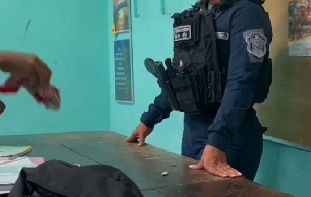 Las revisiones se llevaron a cabo en  Colegio José Guardia Vega y el Instituto Rufo A. Garay, ambos ubicados en la ciudad de Colón, así como al Instituto Profesional y Técnico de Colón, situado en el corregimiento de Cativá.