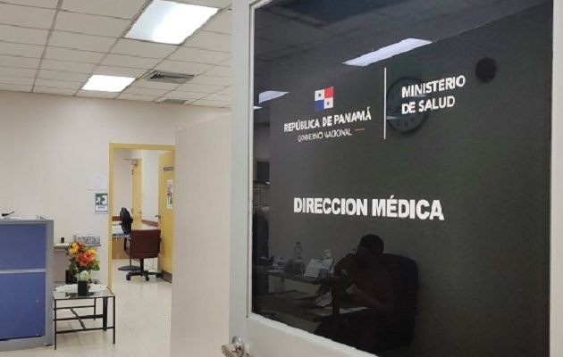 Para acceder a la plataforma, los usuarios deben ingresar directamente a la página web del Ministerio de Salud (Minsa) o escribir en el buscador de Google "Programa RAISA", seleccionando posteriormente el Hospital Nicolás A. Solano. Foto. Eric Montenegro Para acceder a la plataforma, los usuarios deben ingresar directamente a la página web del Ministerio de Salud (Minsa) o escribir en el buscador de Google "Programa RAISA", seleccionando posteriormente el Hospital Nicolás A. Solano. Foto. Eric Montenegro