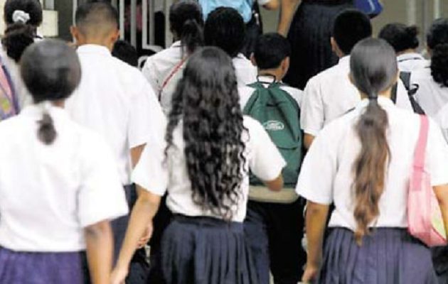 El Meduca busca fomentar el intercambio de experiencias exitosas entre escuelas. Foto: Archivo