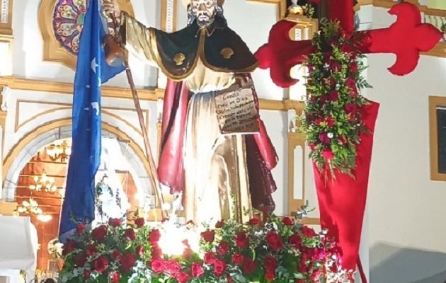 Las celebraciones religiosas en honor a Santiago Apóstol se mantienen como una de las tradiciones más arraigadas del interior del país. Foto. Melquíades Vásquez Las celebraciones religiosas en honor a Santiago Apóstol se mantienen como una de las tradiciones más arraigadas del interior del país. Foto. Melquíades Vásquez