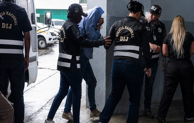 Unos 9 funcionarios estarían involucrados en este esquema. Foto: Cortesía