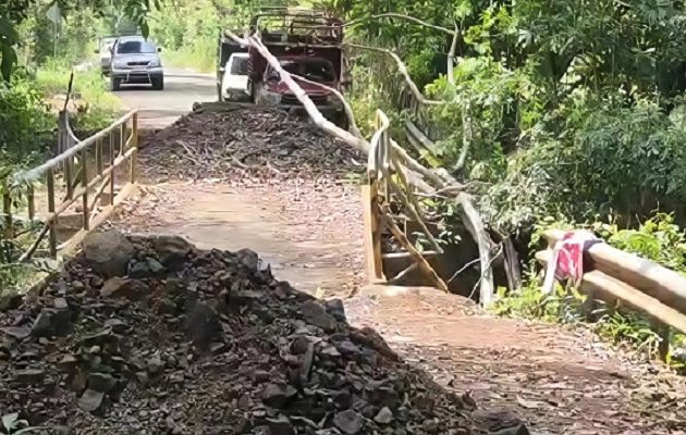 Para José Castro, residente del área, destinar estos presupuestos a la infraestructura vial es una decisión acertada. Foto. Thays Domínguez Para José Castro, residente del área, destinar estos presupuestos a la infraestructura vial es una decisión acertada. Foto. Thays Domínguez