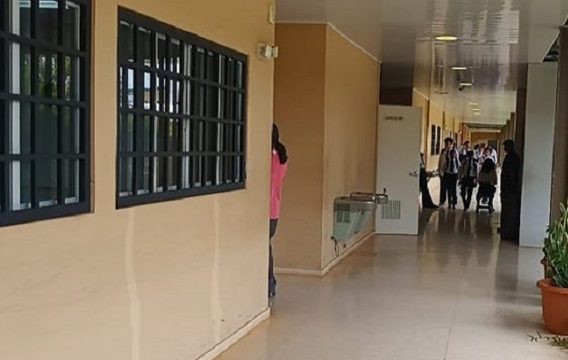 En tanto, en aterritorio panameño, el movimiento telúrico fue percibido en diversas regiones, sembrando inquietud entre la población. Foto. Melquíades Vásquez En tanto, en aterritorio panameño, el movimiento telúrico fue percibido en diversas regiones, sembrando inquietud entre la población. Foto. Melquíades Vásquez