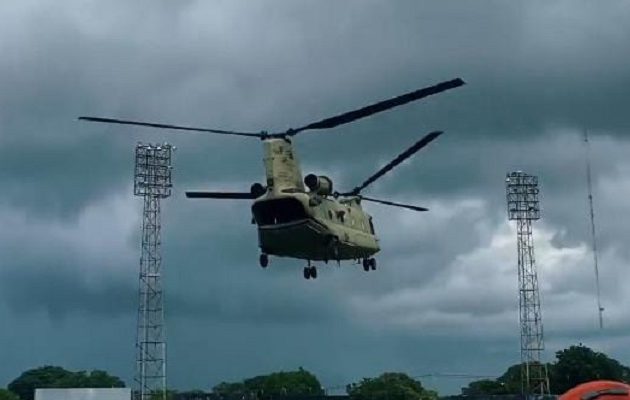 Helicópteros del Comando Sur colaboran con el transporte de la ayuda. Foto: Internet
