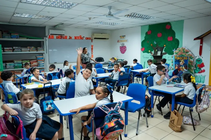Experta respalda actuación del Meduca tras el sismo y propone plan de Protección Civil Escolar