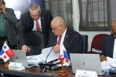  Presupuesto sigue pendiente y Gobierno no descarta sesiones extraordinarias