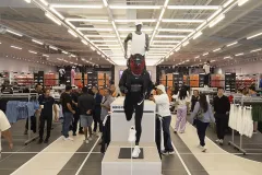 Abren espacio comercial que dinamizará la economía local
