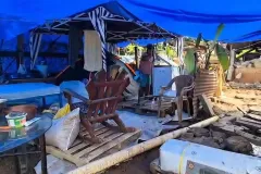 Lluvias inundan refugios de damnificados por el terremoto en La Colorada de Los Santos