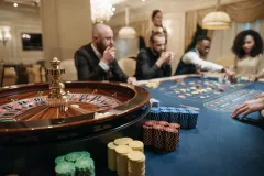 Del casino de barrio a la pantalla: cómo Crazy Time cambió las apuestas online