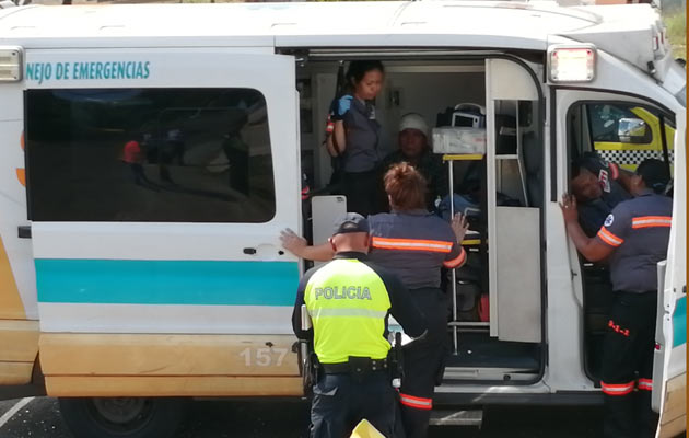 Los heridos fueron trasladados al Hospital Nicolás Solano. Foto/Eric Montenegro 