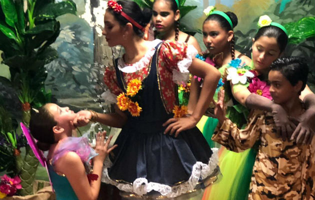 El talento de los actores y actrices infantiles, los coloridos vestuarios, la coreografía...Todo les encantará. Foto: Cortesía.