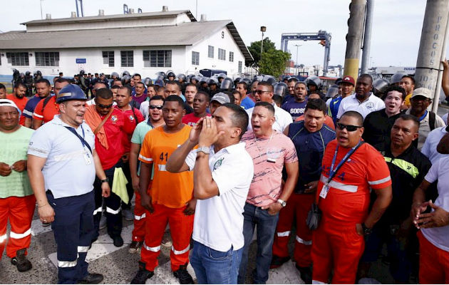 El beneficio lo recibirán aproximadamente 1,000 trabajadores, como parte de una compensación o reintegración. Foto/Tráfico Panamá