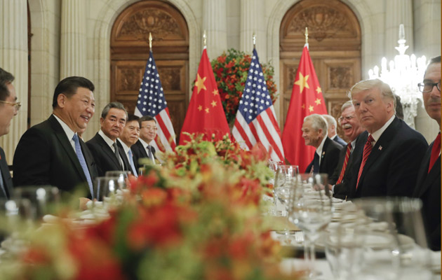 El presidente de Estados Unidos y el de China Xi Jinping, se reunieron en una cena por espacio de dos horas, en medio de la Cumbre del G20. FOTO/AP 