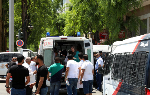 La televisión estatal ha informado de un tercer supuesto ataque en la ciudad balneario de Susa, uno de los principales centros de vacaciones en el país.