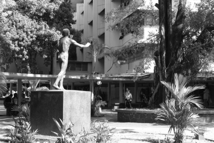 La Universidad de Panamá forma el recurso humano profesional en distintas disciplinas de la ciencia y la tecnología.