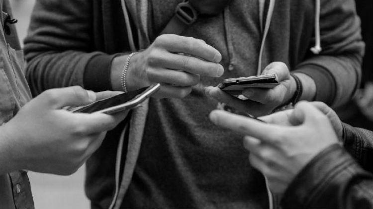 Somos ligeros para extender una queja por las redes sociales, criticar, somos los más correctos cuando se trata de alguna tendencia por Instagram, Twitter o Facebook.