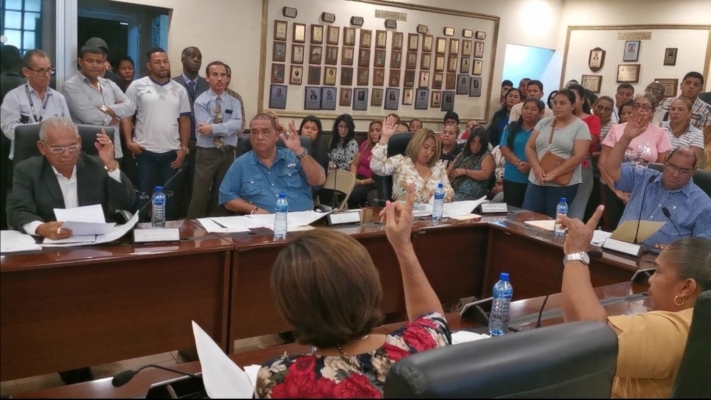 La propuesta obtuvo el voto del edil Rolly Rodríguez, quien además de reelegirse como representante de Arraiján cabecera ganó la alcaldía. Foto/Eric Montenegro