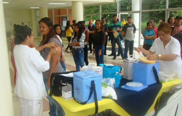 El Ministerio de Salud solició al Instituto Conmemorativo Gorgas hacer un análisis de la vacuna para saber su efectividad.